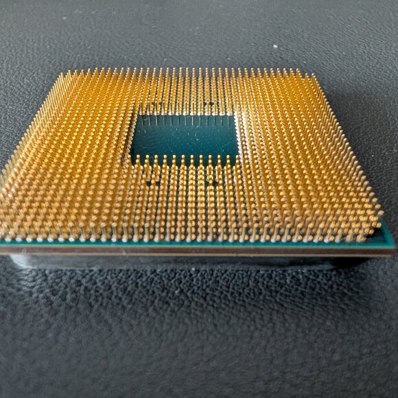 AMD Ryzen 7 1700X 3.8GHz Eight Core (YD170XBCAEWOF) Processor - Picture 4 of 6